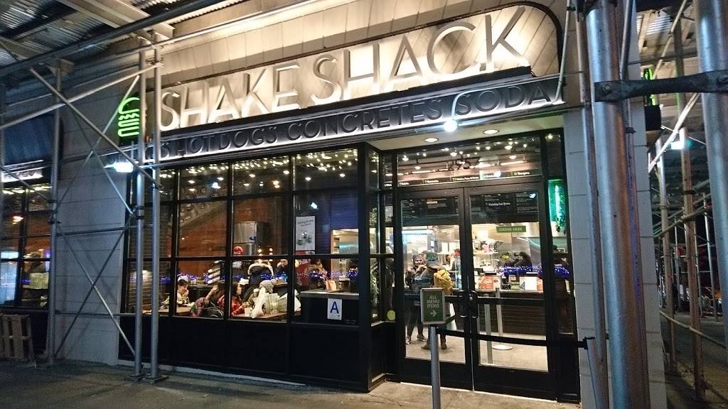Shake Shack | restaurant | 2957 Broadway, New York, NY 10025, USA | 6463835506 OR +1 646-383-5506