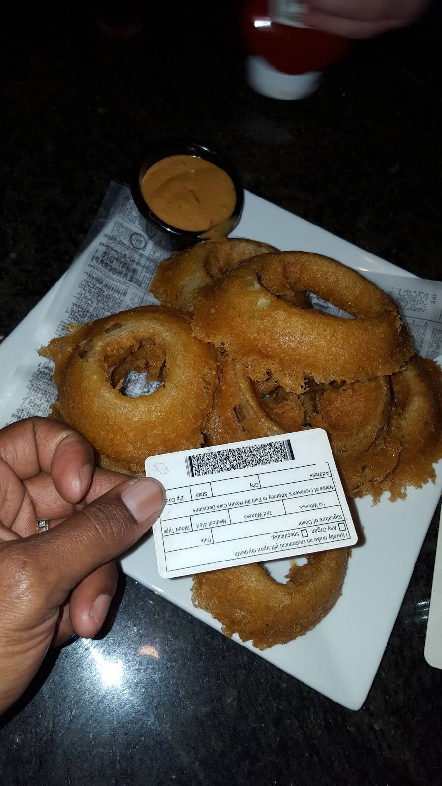 HKs Restaurant and Bar | restaurant | 315 Four Seasons Dr, Lake Ozark, MO 65049, USA | 5733658509 OR +1 573-365-8509