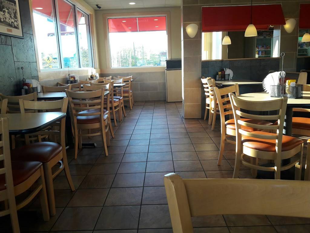 Dairy Queen Grill & Chill | restaurant | 21 N Main St, Bellingham, MA 02019, USA | 5089660461 OR +1 508-966-0461