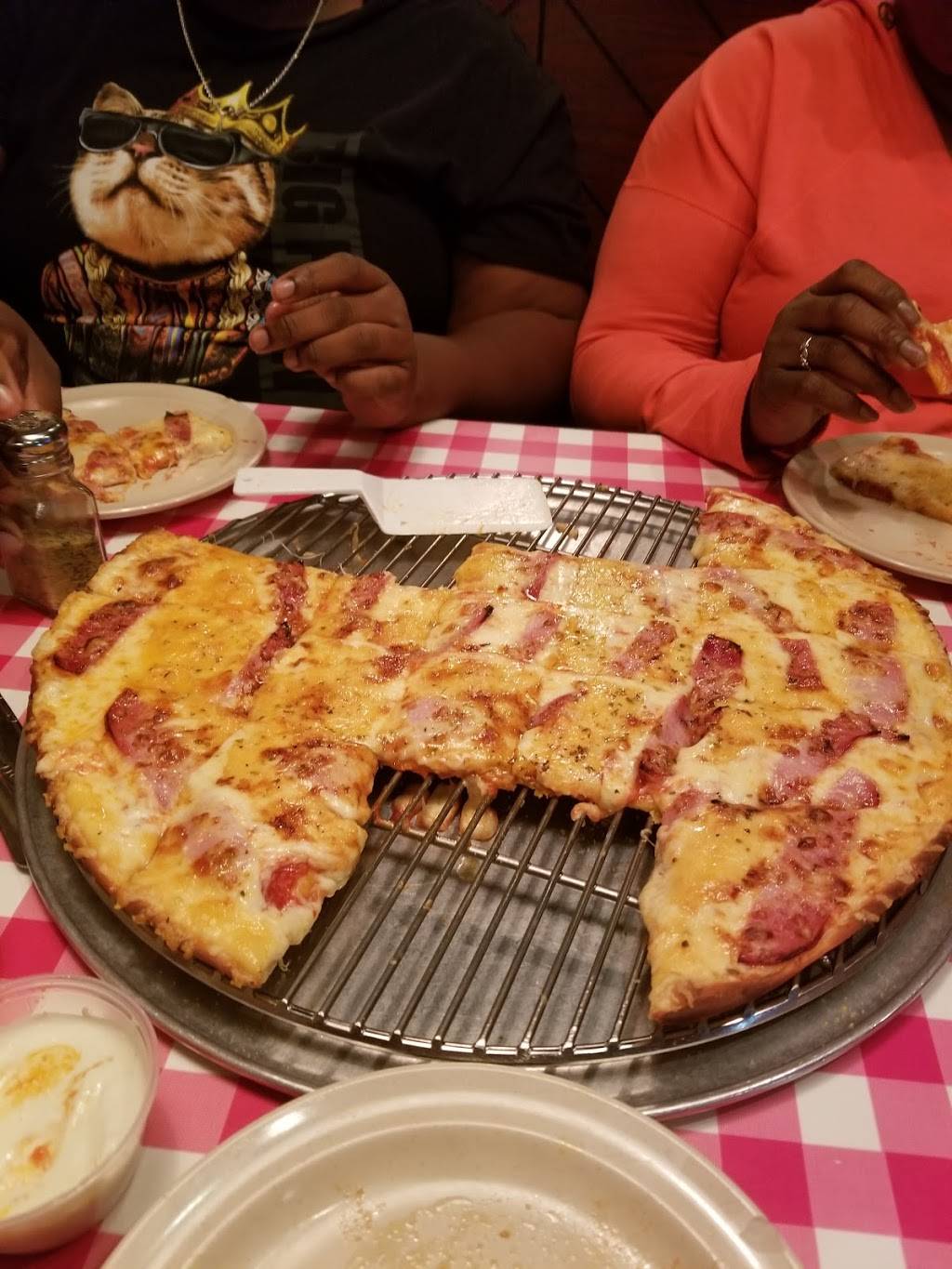 Aurelios is Pizza | restaurant | 1255 Johnson Ferry Rd, Marietta, GA 30068, USA | 7705786606 OR +1 770-578-6606