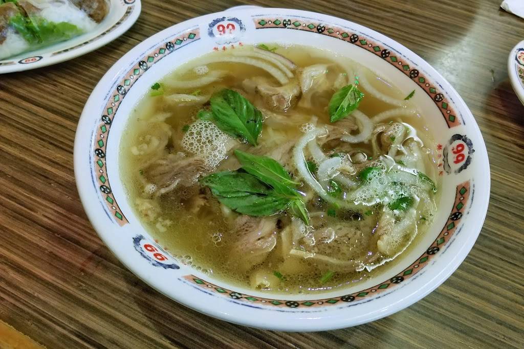 Pho Lam | restaurant | 60 Dundas St E #5a, Mississauga, ON L5A 1W4, Canada | 9058968899 OR +1 905-896-8899