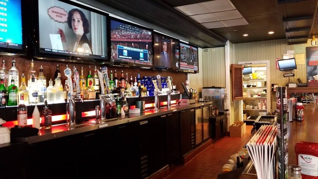 Chilis Grill & Bar | meal takeaway | 6195 S Westnedge Ave, Portage, MI 49002, USA | 2693240560 OR +1 269-324-0560