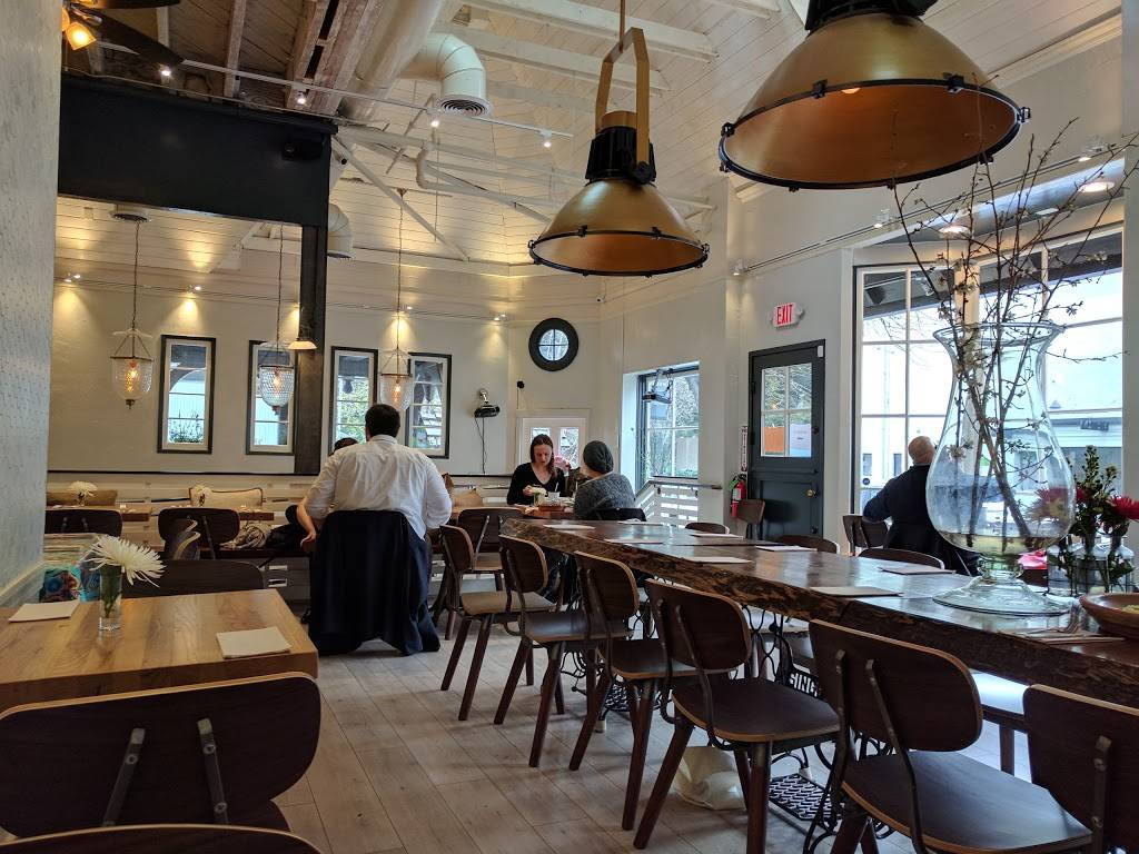 Daughter Thai Kitchen | restaurant | 6118 Medau Pl, Oakland, CA 94611, USA | 5108232354 OR +1 510-823-2354