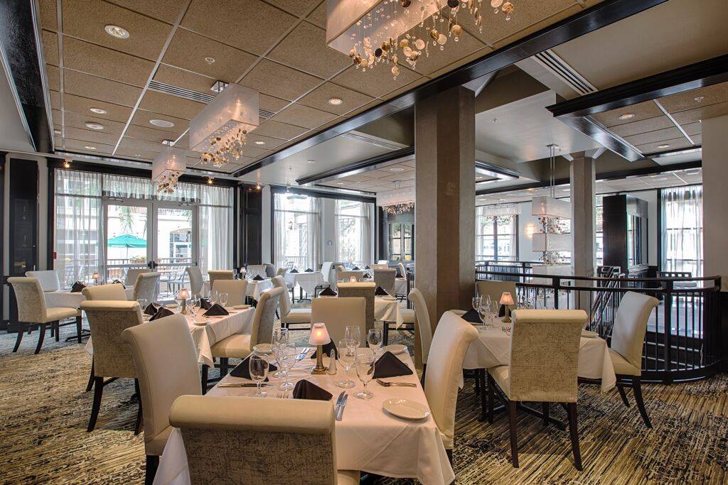 Ruths Chris Steak House | restaurant | 111 W Bay St, Savannah, GA 31401, USA | 9127214800 OR +1 912-721-4800