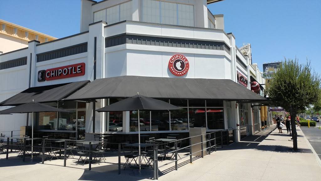 Chipotle Mexican Grill | restaurant | 9410 W Hanna Ln Ste A101, Glendale, AZ 85305, USA | 6232011758 OR +1 623-201-1758