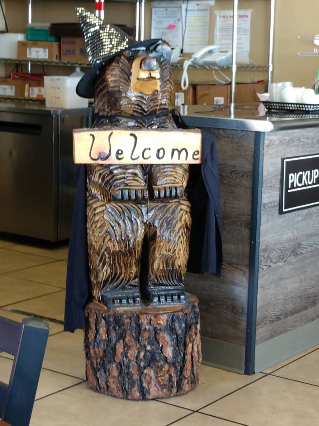 Fat Bear Burgers & Tacos | restaurant | 800 N Piedras St, El Paso, TX 79903, USA | 9152496331 OR +1 915-249-6331