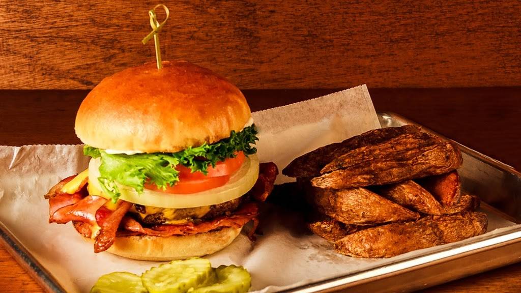 Turks Tavern | restaurant | 11139 Cleveland St, Nunica, MI 49448, USA | 6168377096 OR +1 616-837-7096