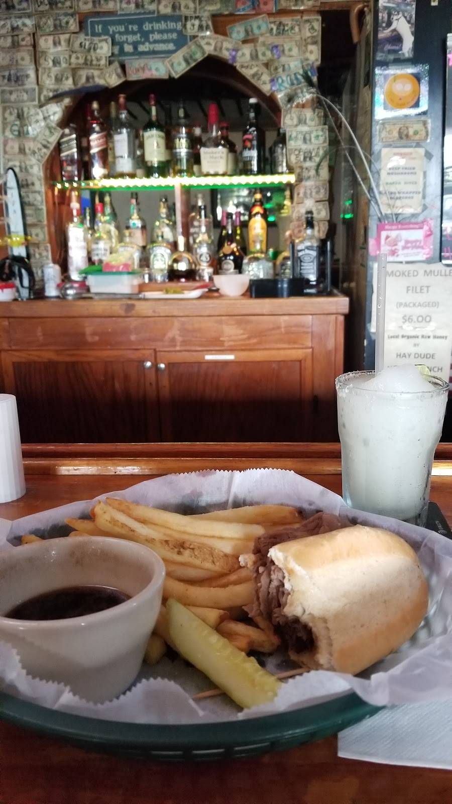 Gators Crossroad | restaurant | 19830 Tamiami Trail E, Naples, FL 34114, USA | 2393940288 OR +1 239-394-0288