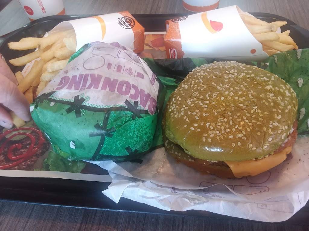 Burger King | restaurant | 3001 US-90, Gautier, MS 39553, USA | 2284976222 OR +1 228-497-6222