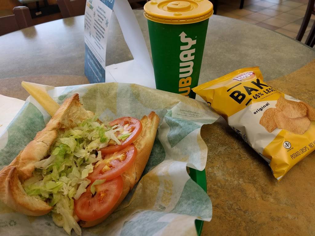 Subway | restaurant | 118 E Nassau St, East Canton, OH 44730, USA | 3304880499 OR +1 330-488-0499