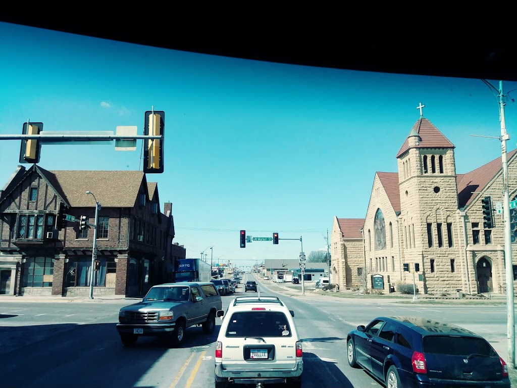 Tasos Steak House | restaurant | 109 High Ave W, Oskaloosa, IA 52577, USA | 6416733462 OR +1 641-673-3462