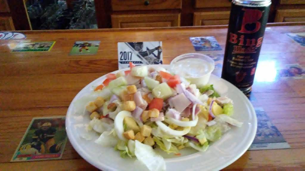 Touchdown Tavern | restaurant | 125 E Main St, Reedsburg, WI 53959, USA | 6085246724 OR +1 608-524-6724