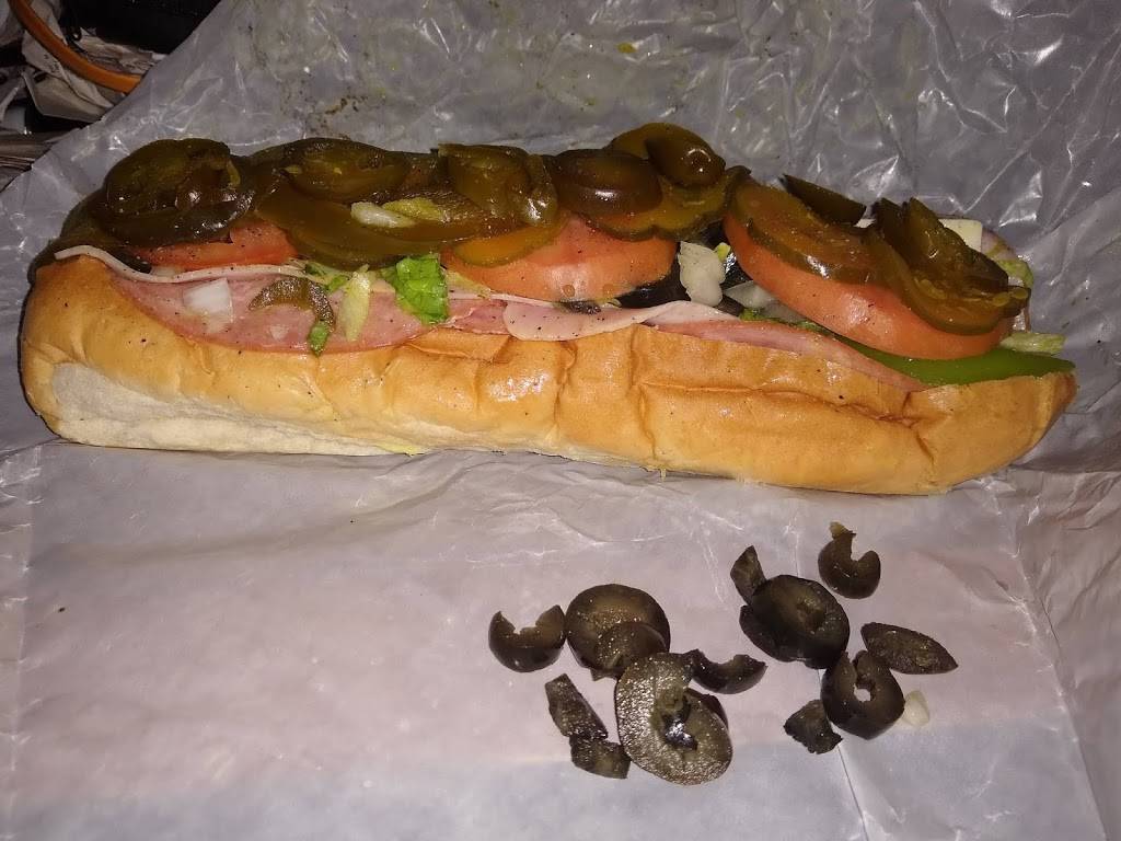 Richies Pizza | restaurant | S Main St, Pittsfield, ME 04967, USA | 2074873330 OR +1 207-487-3330