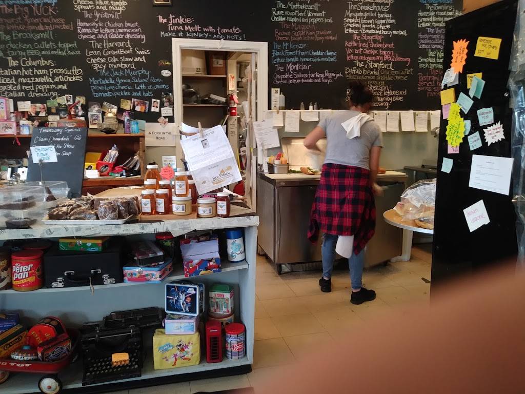 A Fork In The Road | restaurant | 6 Union St, Hanson, MA 02341, USA | 7812934300 OR +1 781-293-4300