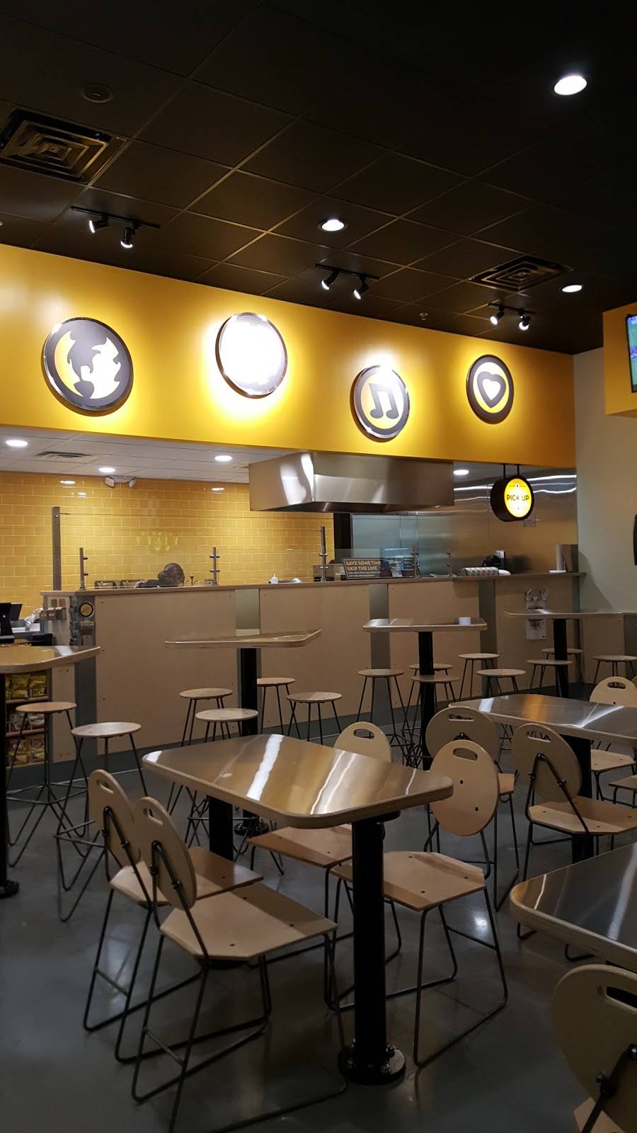 Which Wich Superior Sandwiches | restaurant | 39650 Winchester Rd, Temecula, CA 92591, USA | 9515065053 OR +1 951-506-5053