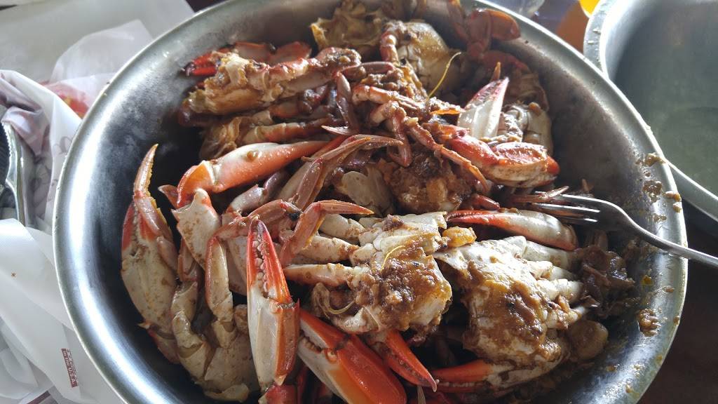 Pecks Old Port Cove | restaurant | 139 N Ozello Trail, Crystal River, FL 34429, USA | 3527952806 OR +1 352-795-2806