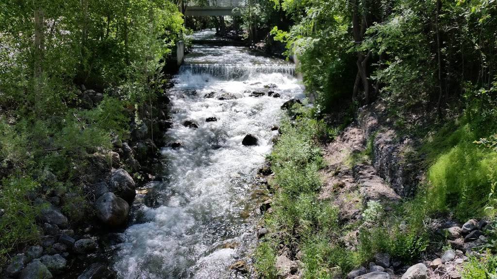 Market Street Oyster Bar | restaurant | 2985 E Cottonwood Pkwy, Cottonwood Heights, UT 84121, USA | 8019428860 OR +1 801-942-8860