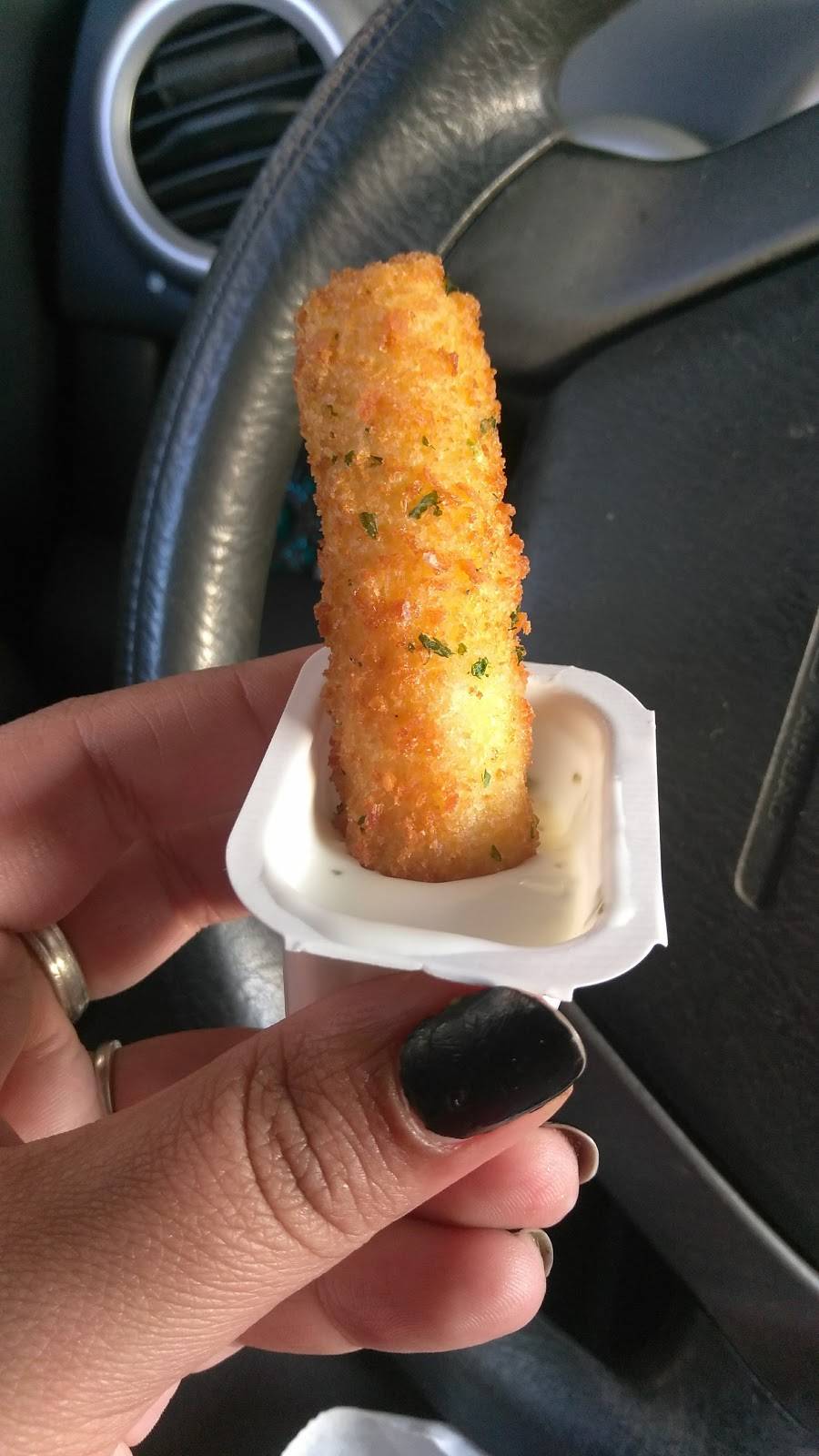 Sonic Drive-In | restaurant | 1013 Main St, Bandera, TX 78003, USA | 8307964280 OR +1 830-796-4280