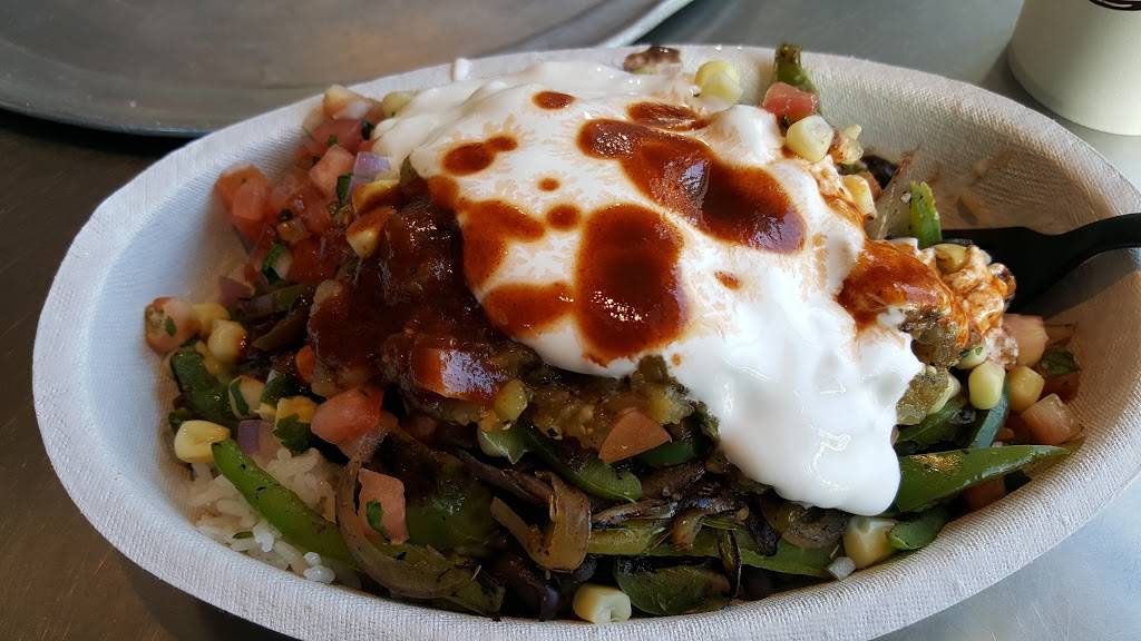 Chipotle Mexican Grill | restaurant | 4628 E Washington Ave, Madison, WI 53704, USA | 6082427334 OR +1 608-242-7334