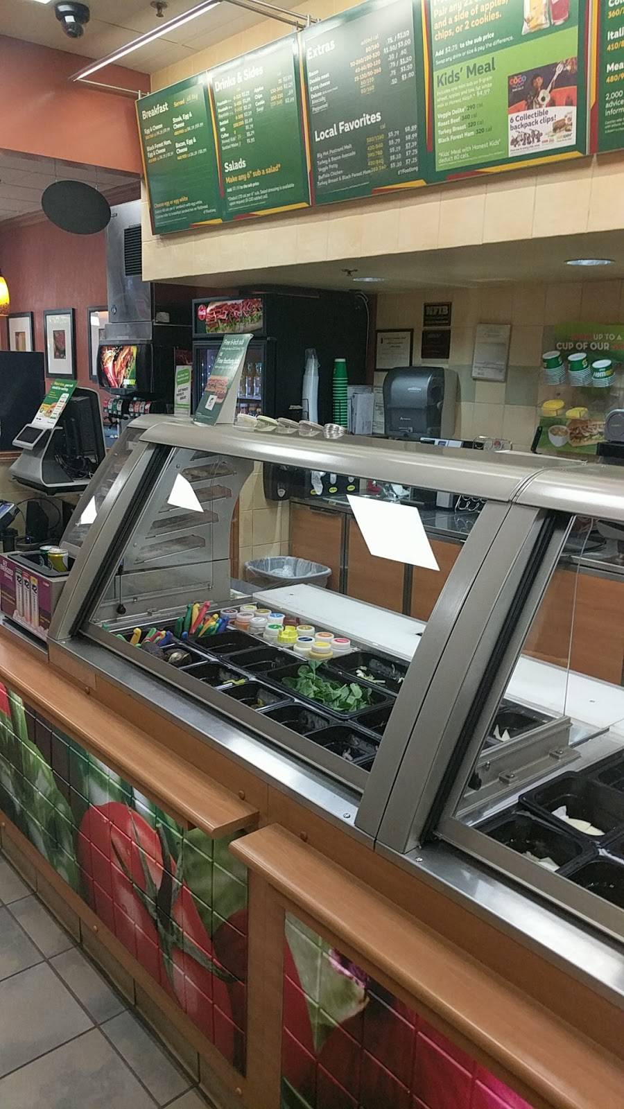 Subway Restaurants | restaurant | 15328 Harlan Rd, Lathrop, CA 95330, USA | 2096654346 OR +1 209-665-4346