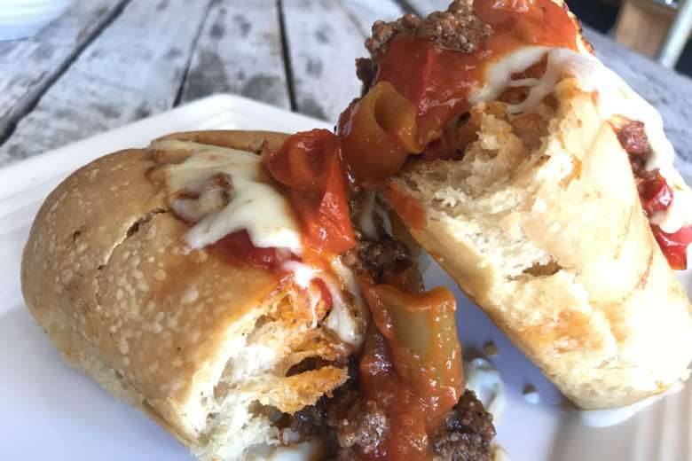 Pepperoni Chic | restaurant | 5111 Georgia Ave NW, Washington, DC 20011, USA | 2027583370 OR +1 202-758-3370