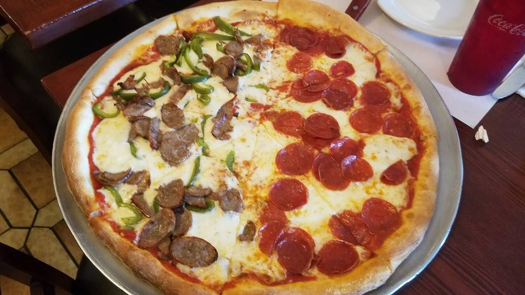 Delicious Restaurant & Pizzeria | restaurant | 60 Landing Rd, Glen Cove, NY 11542, USA | 5167590793 OR +1 516-759-0793