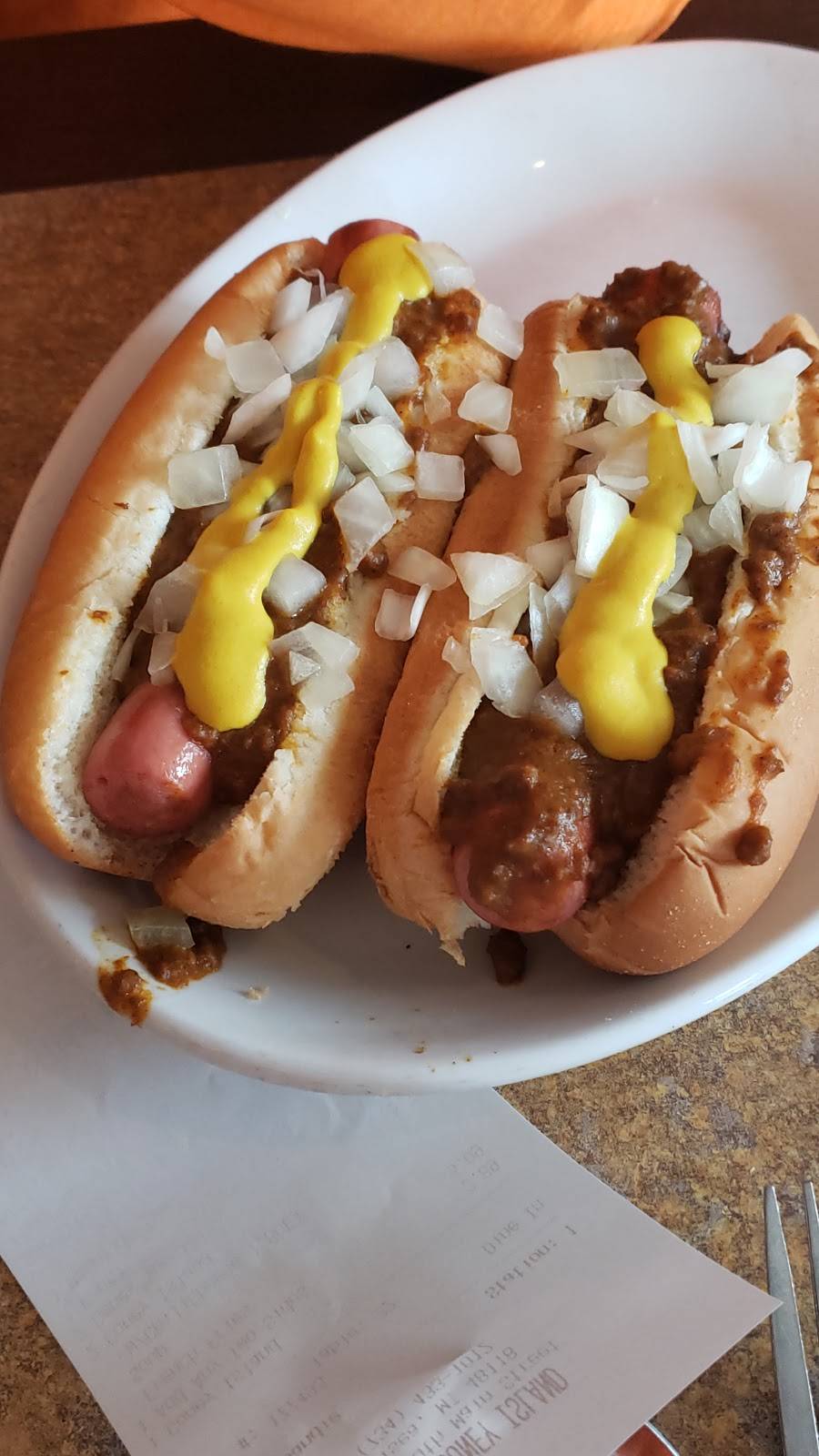 Uptown Coney Island | restaurant | 1555 S Main St, Chelsea, MI 48118, USA | 7344331012 OR +1 734-433-1012