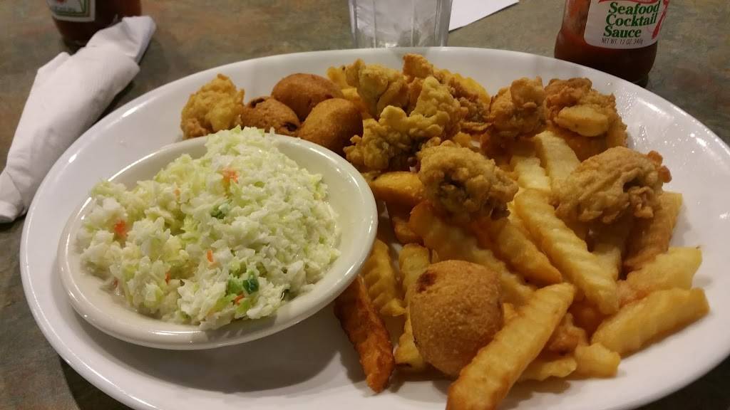 Danview Restaurant | restaurant | 116 Dan View Dr, Danville, VA 24541, USA | 4347933552 OR +1 434-793-3552