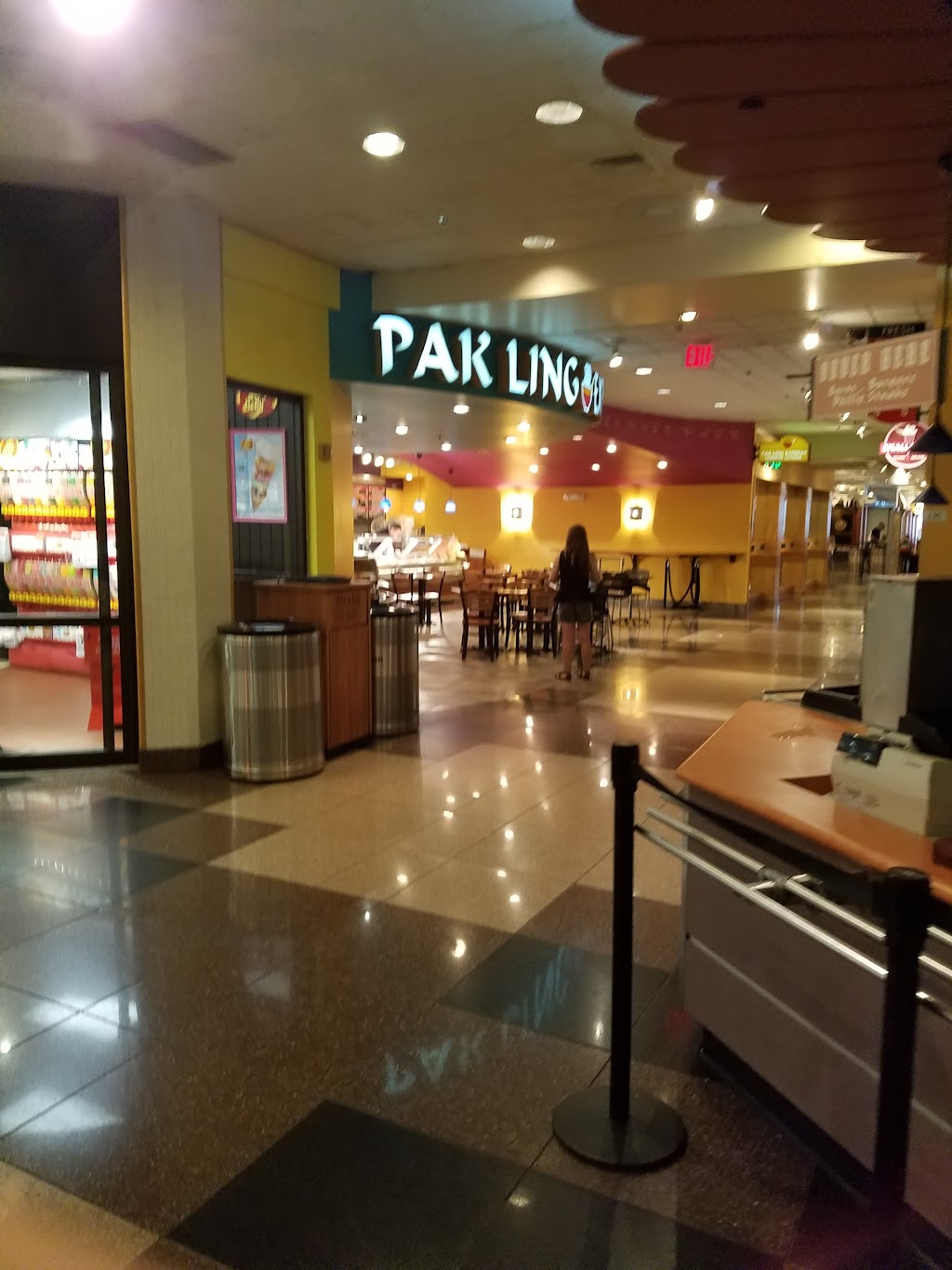 Pak Ling Express | restaurant | 2450 Grand Blvd #123, Kansas City, MO 64108, USA | 8162833383 OR +1 816-283-3383