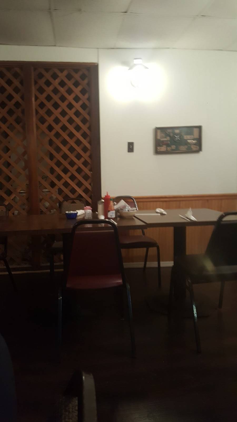 Ernies Country Kitchen | restaurant | 211 S Madison St, Malden, MO 63863, USA | 5732764255 OR +1 573-276-4255