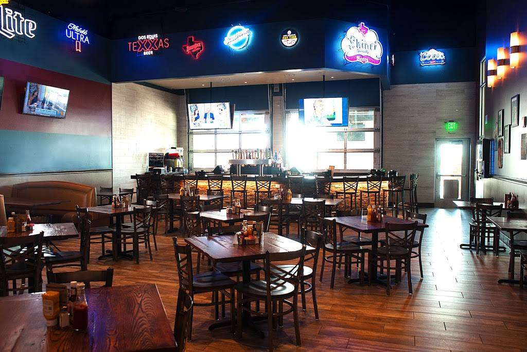 Billys Grille & Bar | restaurant | 6655 7th St #100, Bay City, TX 77414, USA | 9794292612 OR +1 979-429-2612