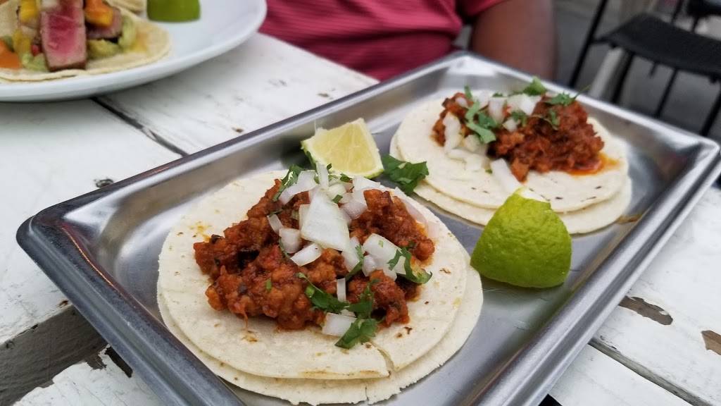 El Chucho - Cocina Superior | restaurant | 3313 11th St NW, Washington, DC 20010, USA | 2022903313 OR +1 202-290-3313