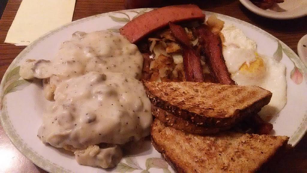 Hilltop Restaurant | restaurant | 303 S Michigan St, Lakeville, IN 46536, USA | 5747843474 OR +1 574-784-3474