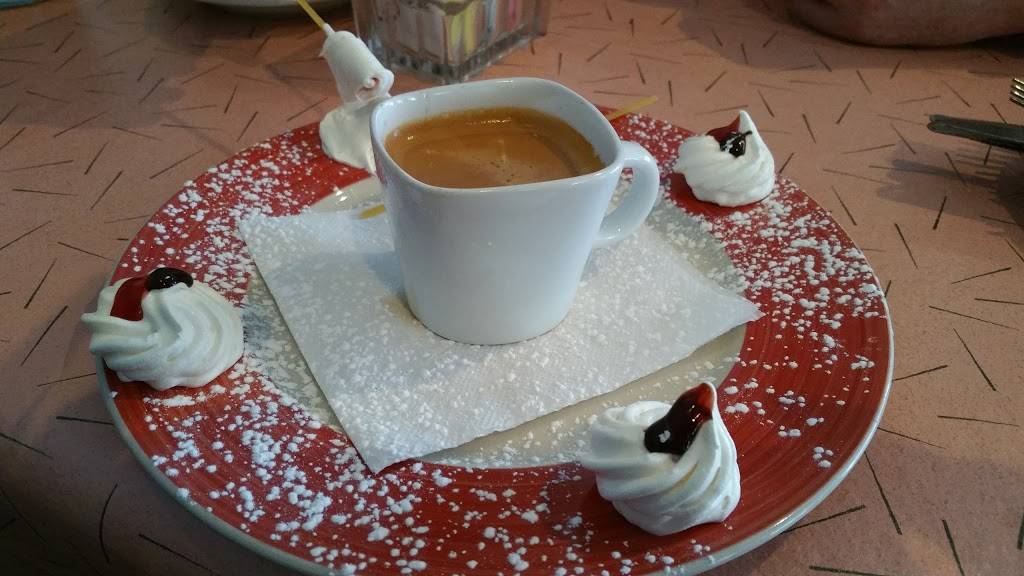 La Trattoria | Italian Eatery | restaurant | 240 Lutz Ave, Martinsburg, WV 25404, USA | 3042626925 OR +1 304-262-6925