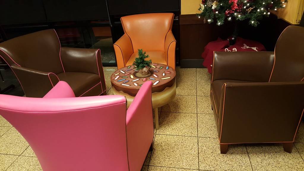 Dunkin | bakery | 2113 Nash St N, Wilson, NC 27896, USA | 2529914774 OR +1 252-991-4774