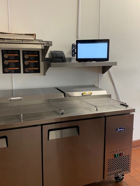 Pizza Spot | restaurant | 638 E Holt Ave, Pomona, CA 91767, USA | 9097295031 OR +1 909-729-5031