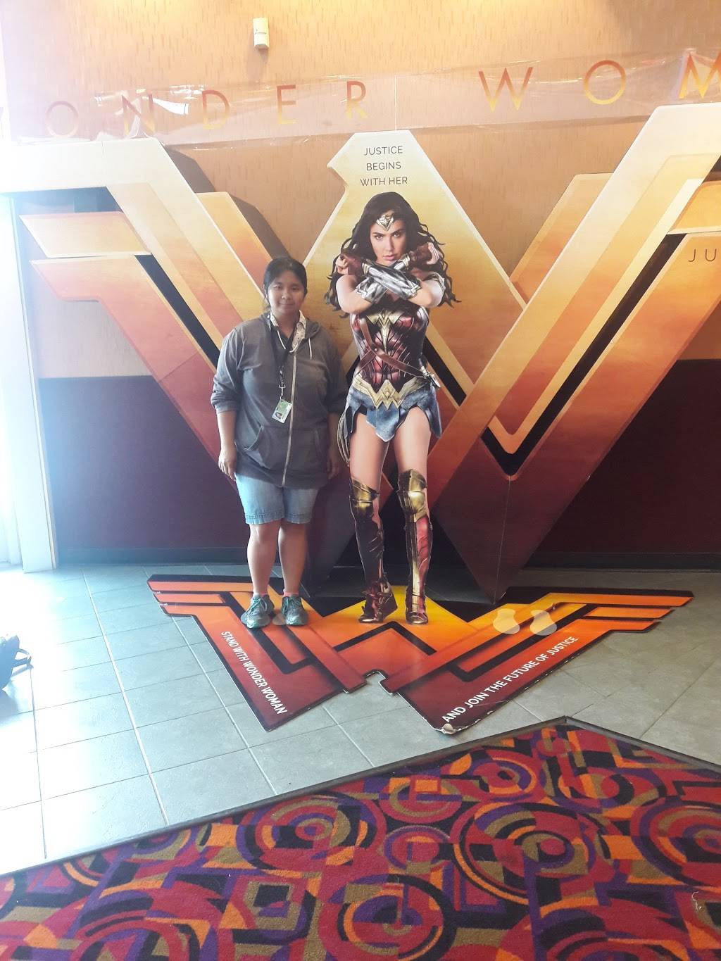 Cinemark At The Pike and XD | meal takeaway | 99 S Pine Ave, Long Beach, CA 90802, USA | 5624355754 OR +1 562-435-5754