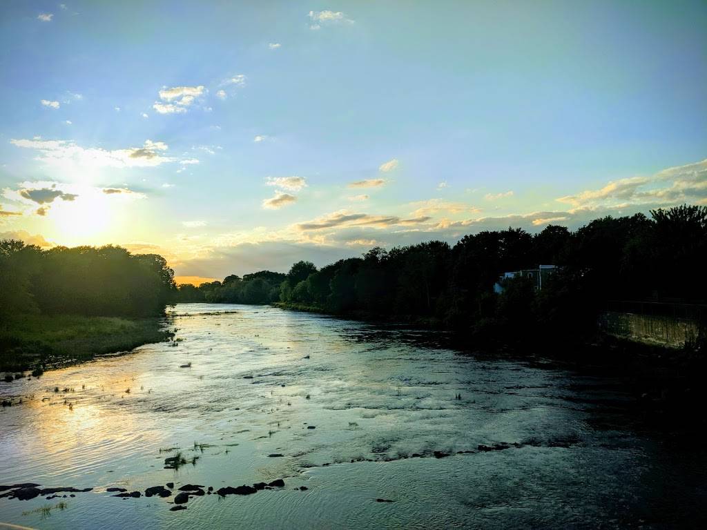 RestoPub Shillelagh | restaurant | 375 Rue Principale E, Farnham, QC J2N 1L5, Canada | 4503371096 OR +1 450-337-1096