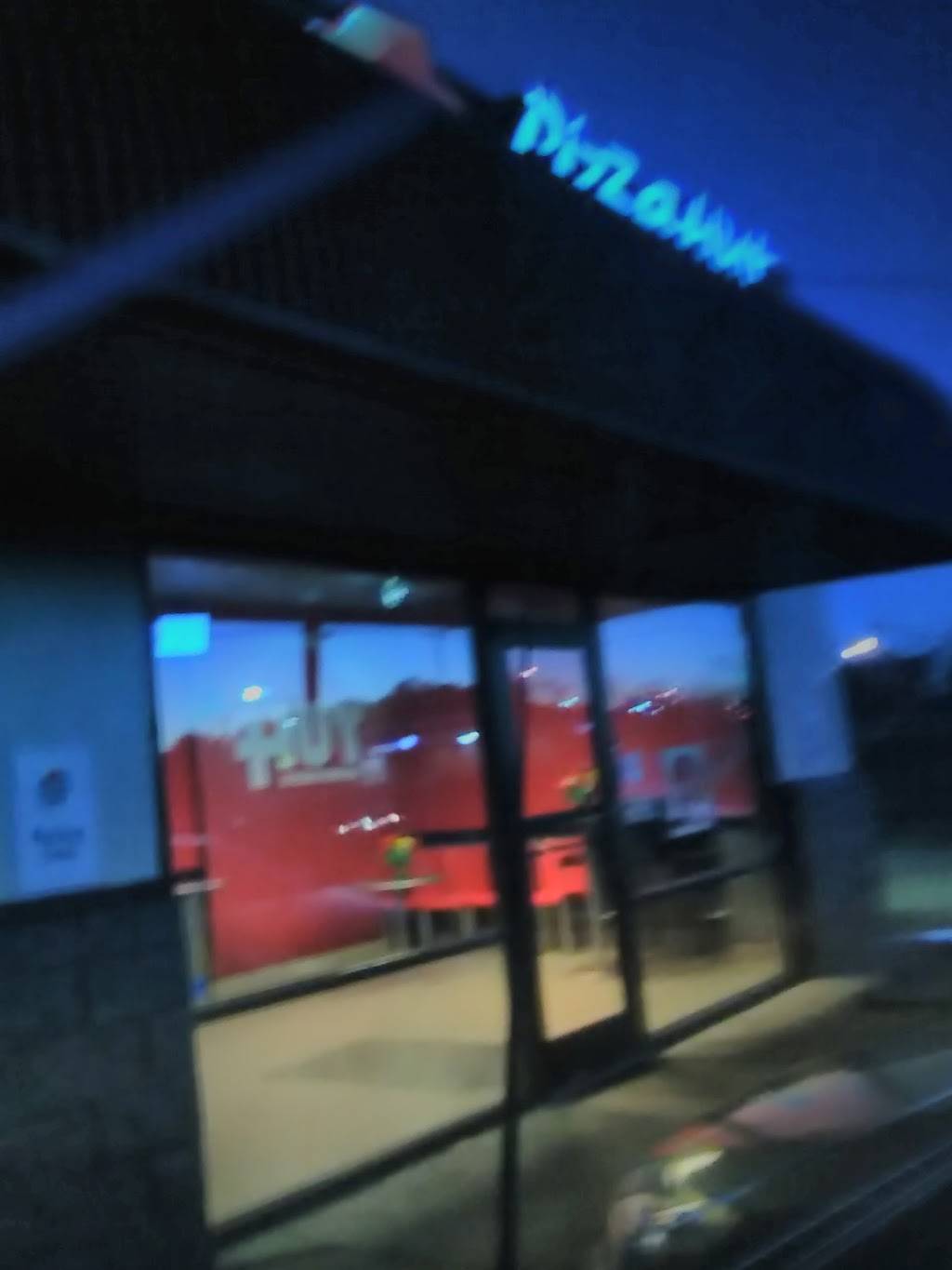 Pizza Hut | meal delivery | 2440 Bailey Ave, Jackson, MS 39213, USA | 6019828291 OR +1 601-982-8291