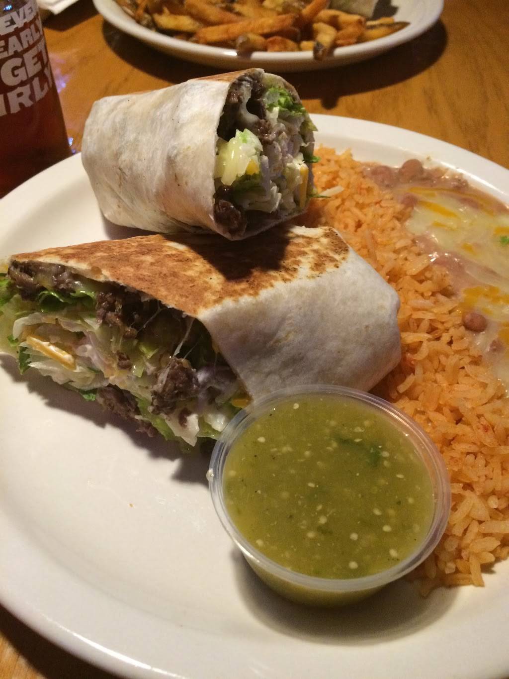 Gios Bar & Grill | restaurant | 4857 N Damen Ave, Chicago, IL 60625, USA | 7733340345 OR +1 773-334-0345