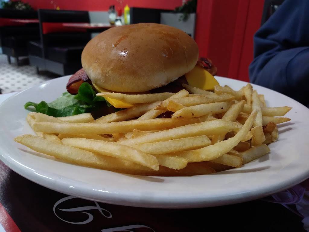 Steak n Shake | restaurant | 719 Myatt Dr, Madison, TN 37115, USA | 6158608158 OR +1 615-860-8158