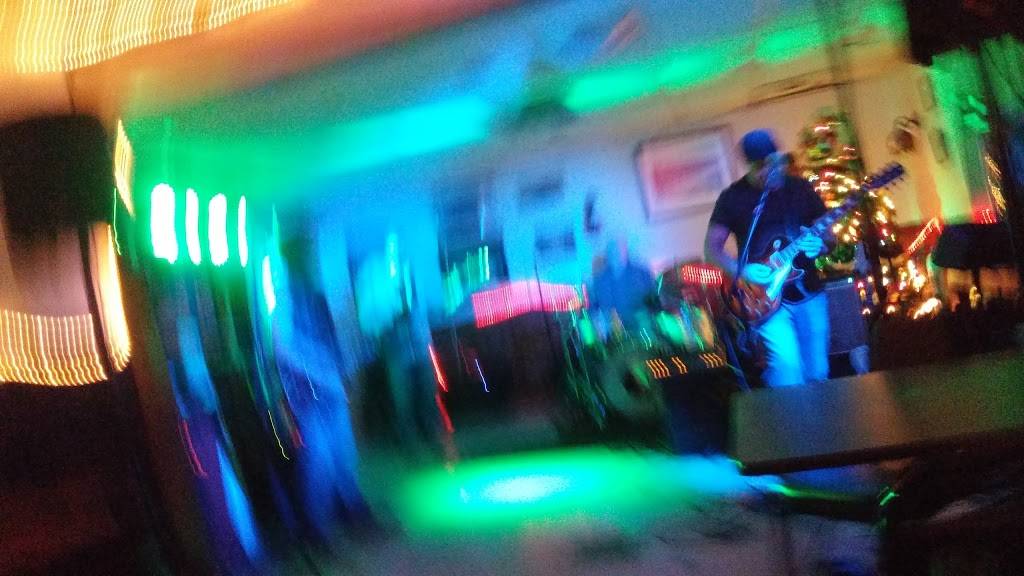 Roys By the Tracks | restaurant | 3710 PA-88, Finleyville, PA 15332, USA | 7243487118 OR +1 724-348-7118