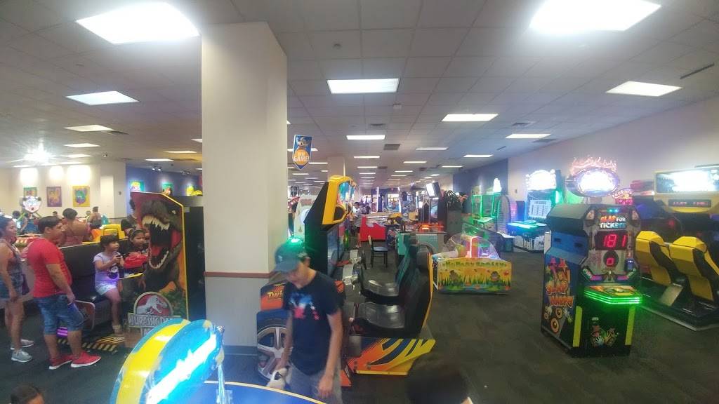 Chuck E. Cheeses | restaurant | 40-24 College Point Blvd B213, Flushing, NY 11354, USA | 7183210400 OR +1 718-321-0400