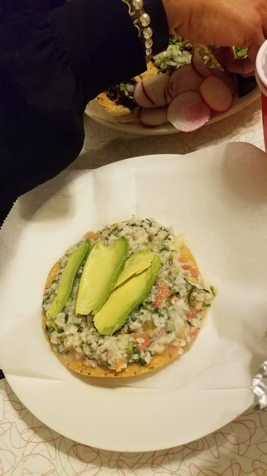 El Taco Veloz | restaurant | 6172 Toledo St, Detroit, MI 48209, USA | 3136630982 OR +1 313-663-0982