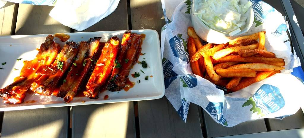 Ludington Bay Brewing Co | restaurant | 515 S James St, Ludington, MI 49431, USA | 2312396690 OR +1 231-239-6690