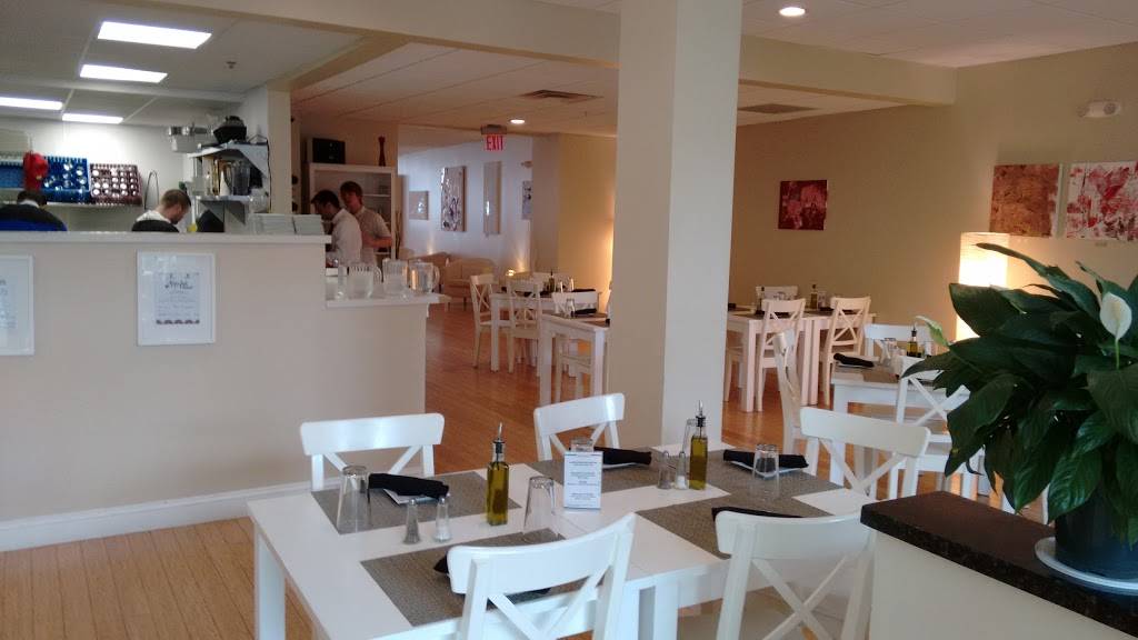 Real Italian Gusto | restaurant | 24 High St, Medford, MA 02155, USA | 7813961656 OR +1 781-396-1656