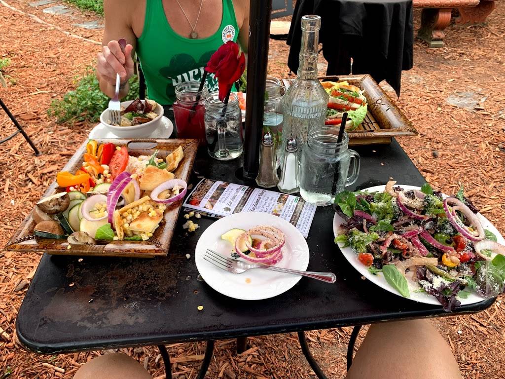 Gourmet Hut | restaurant | 17 Cuna St, St. Augustine, FL 32084, USA | 9048247477 OR +1 904-824-7477