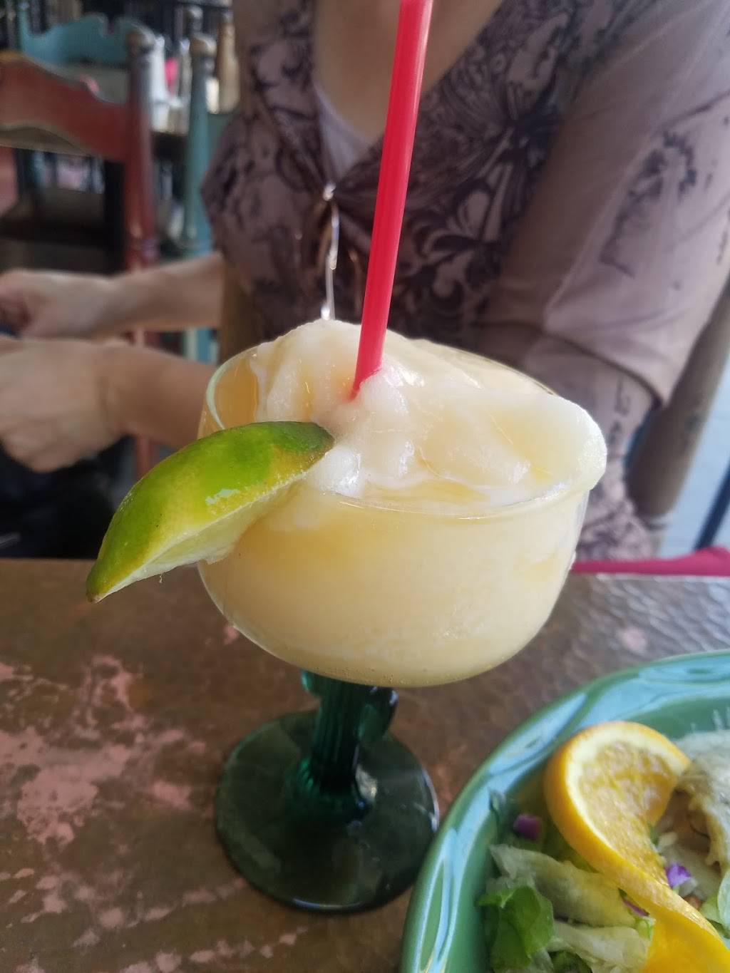 Albertos Cantina | restaurant | 435 Main St, Pleasanton, CA 94566, USA | 9254622316 OR +1 925-462-2316