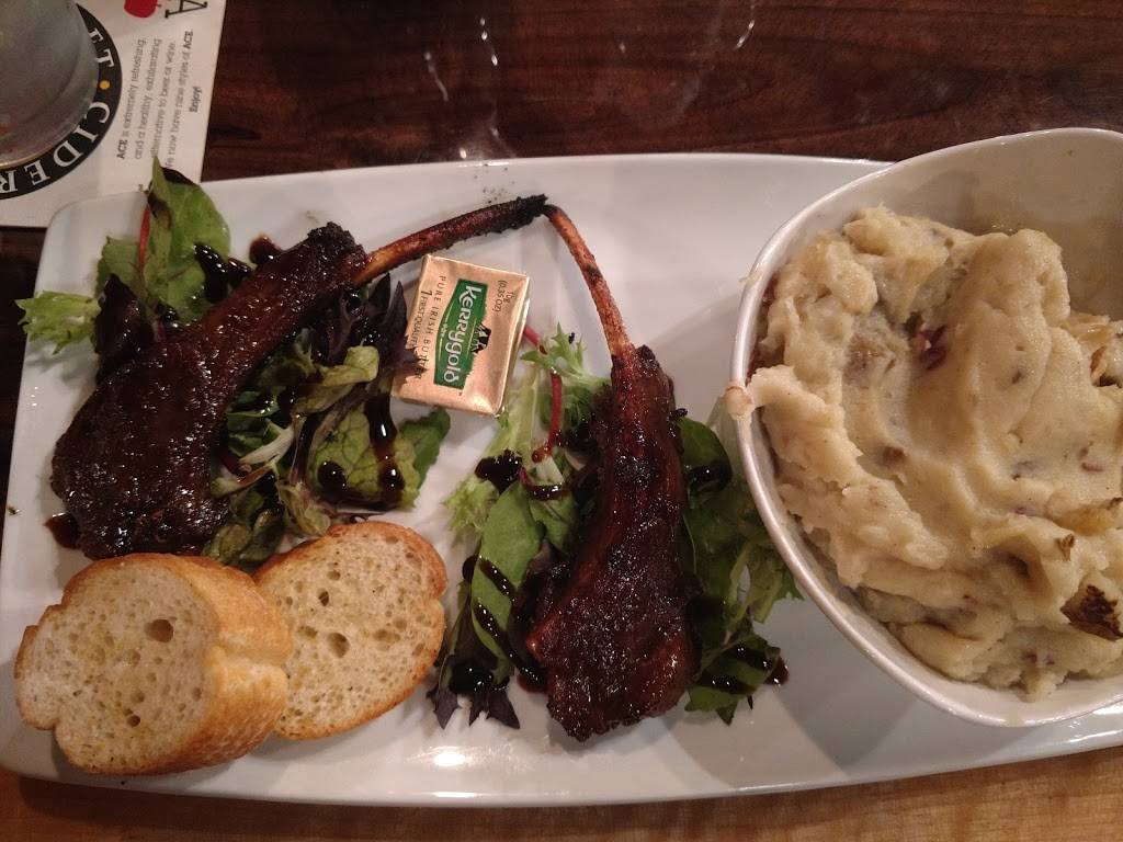 OHuids Gaelic Pub | restaurant | 167 W Main St, Lancaster, OH 43130, USA | 7404228850 OR +1 740-422-8850