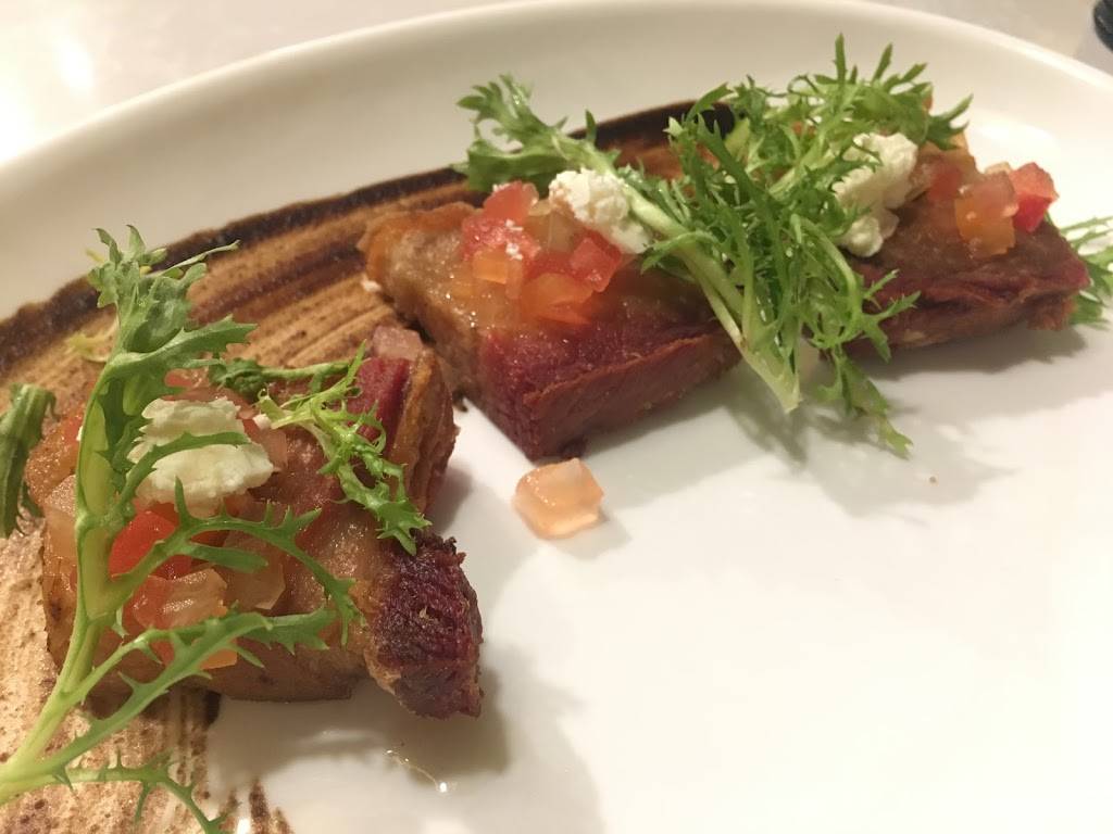 HEW Parlor & Chophouse | restaurant | 453 Edgewater Dr, Dunedin, FL 34698, USA | 7276835990 OR +1 727-683-5990